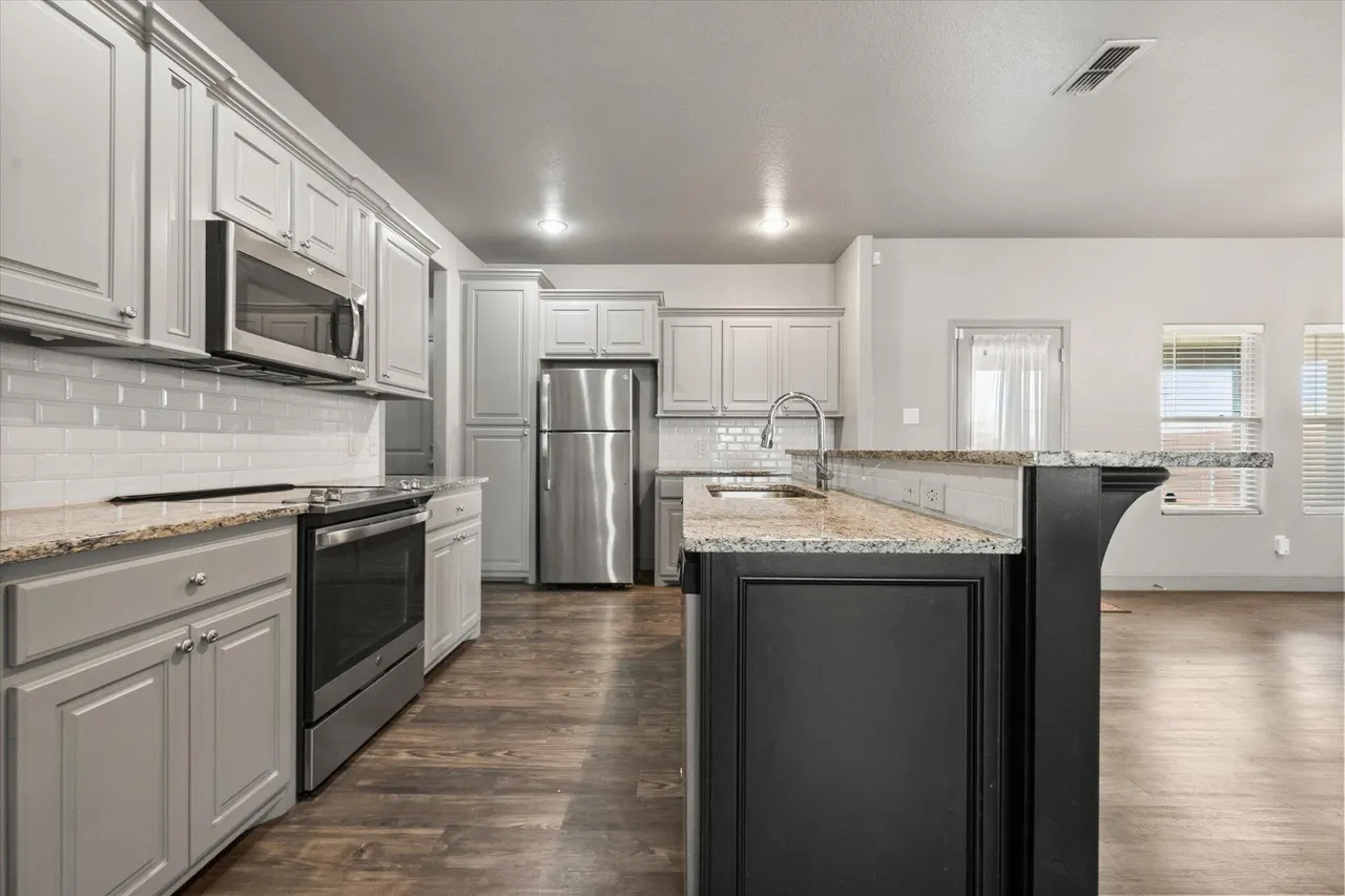 Photo 9 — 4912 Lehigh Street, Lubbock, TX 79416