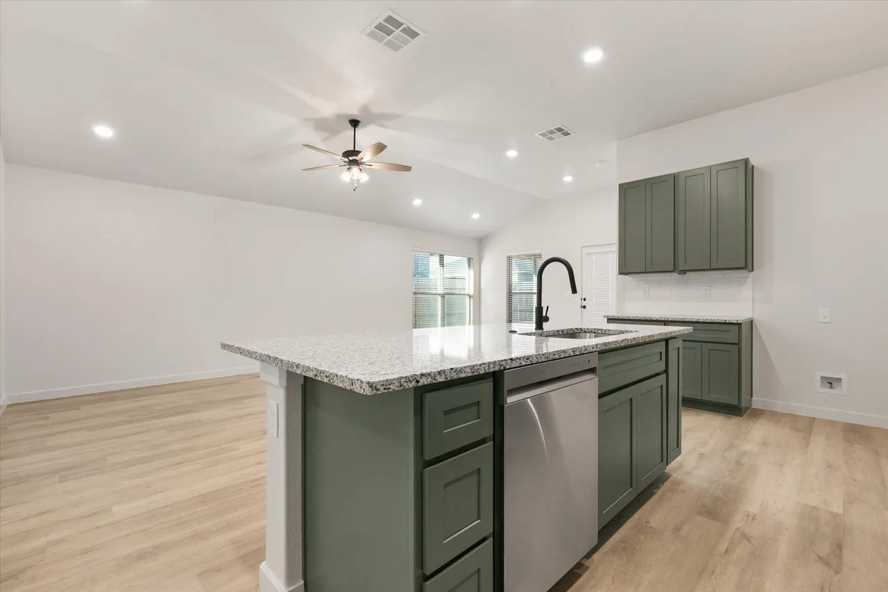 Photo 13 — 12003 Kewanee Avenue, Lubbock, TX 79424