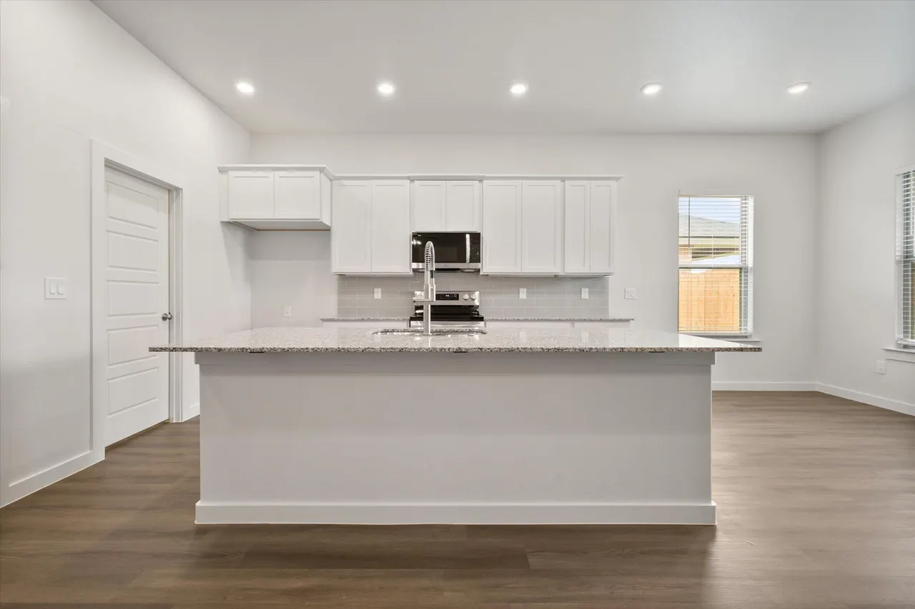 Photo 9 — 3023 137th Street, Lubbock, TX 79423