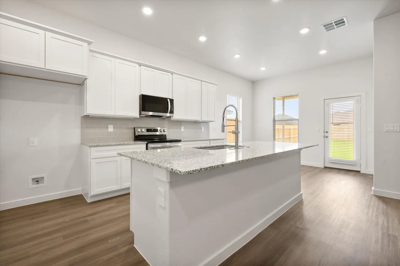 Photo 10 — 3023 137th Street, Lubbock, TX 79423