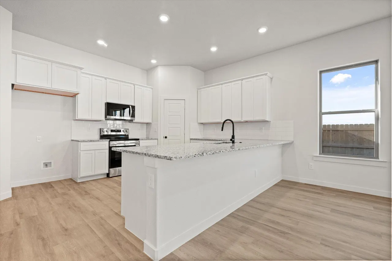 Photo 9 — 12001 Justice Avenue, Lubbock, TX 79424