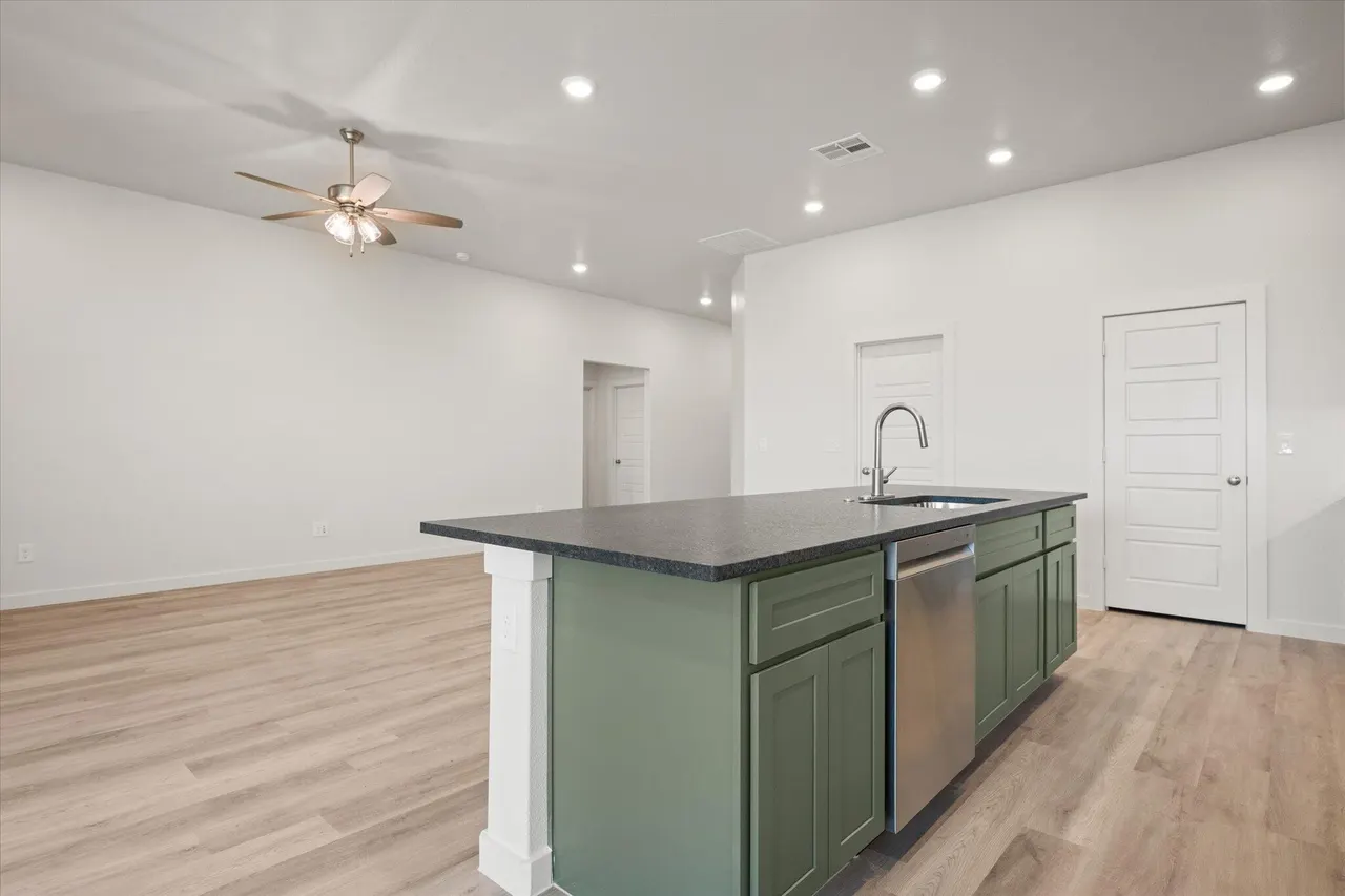 Photo 14 — 6105 121st Street, Lubbock, TX 79424