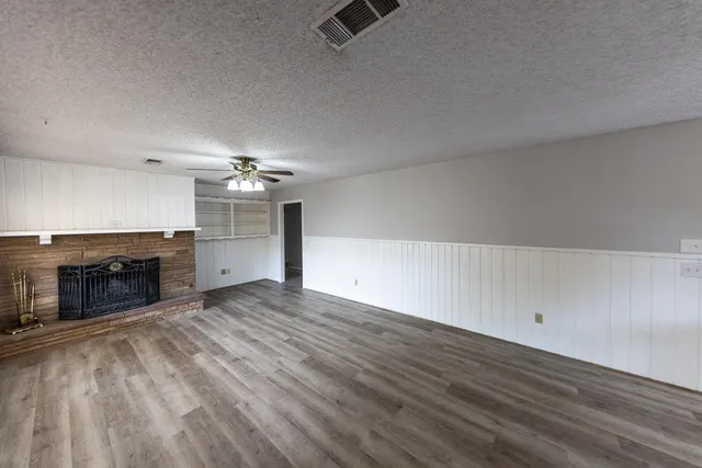 Photo 6 — 6805 Avenue W, Lubbock, TX 79412