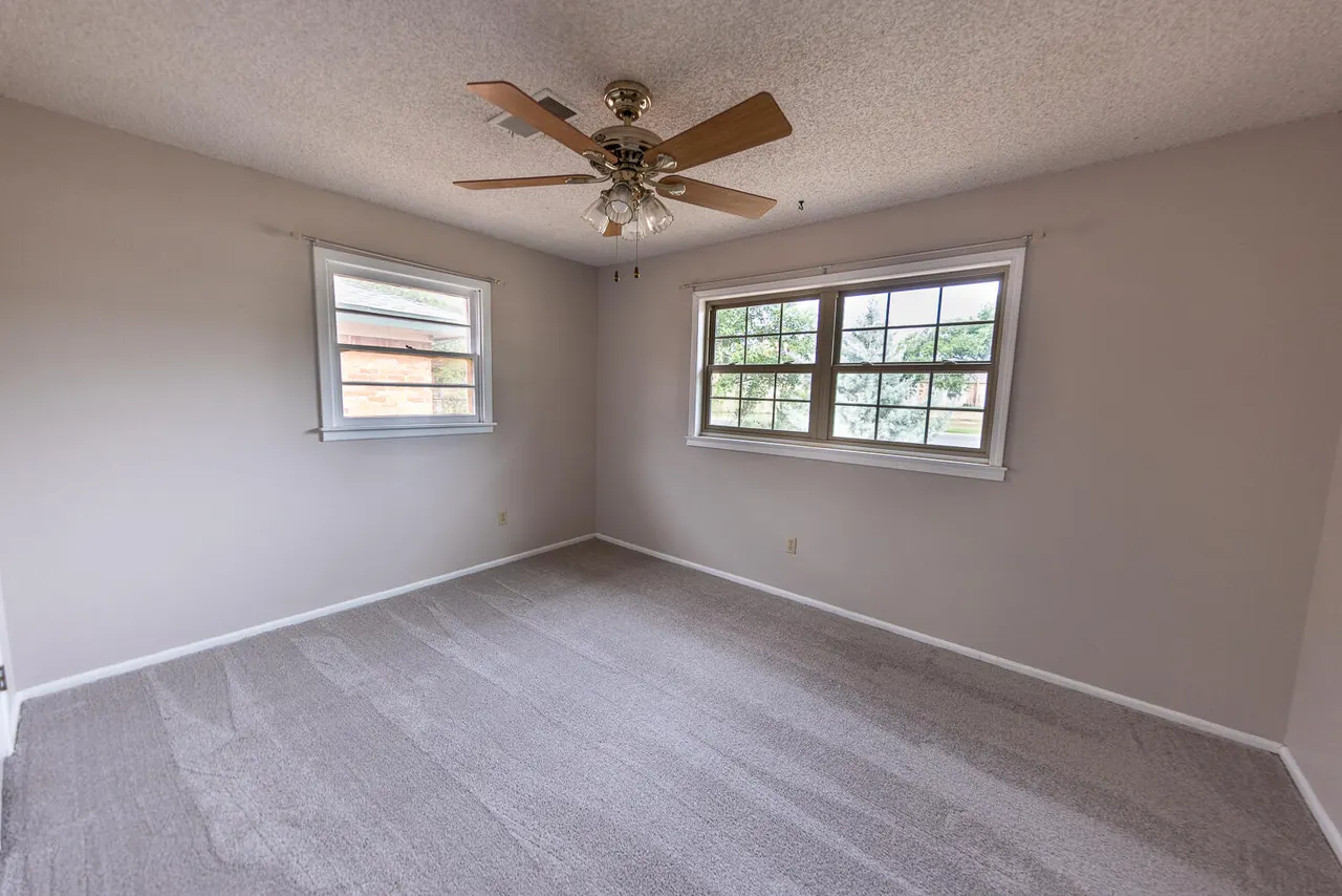 Photo 16 — 6805 Avenue W, Lubbock, TX 79412