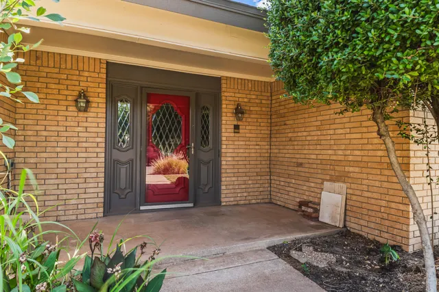 Photo 2 — 5012 93rd Street, Lubbock, TX 79424