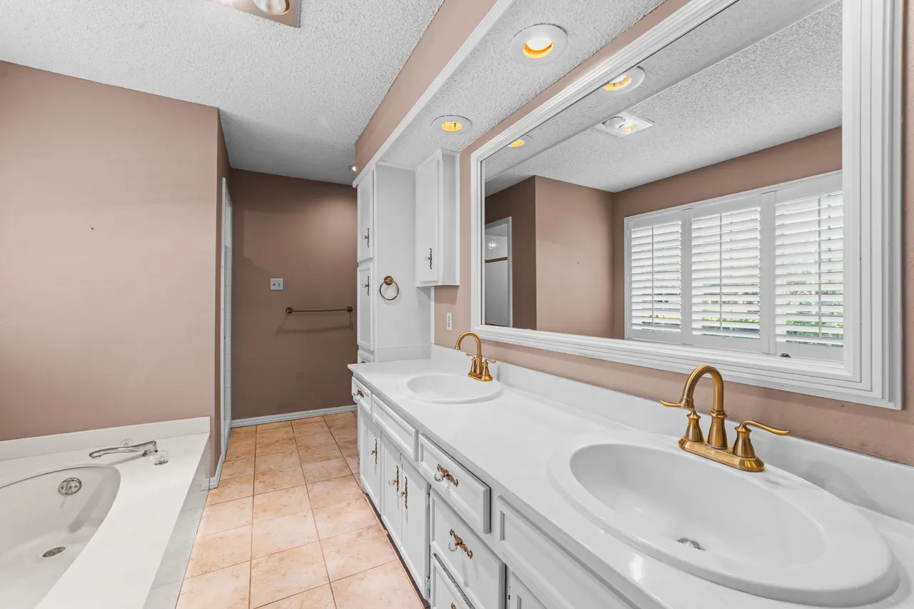 Photo 11 — 5012 93rd Street, Lubbock, TX 79424