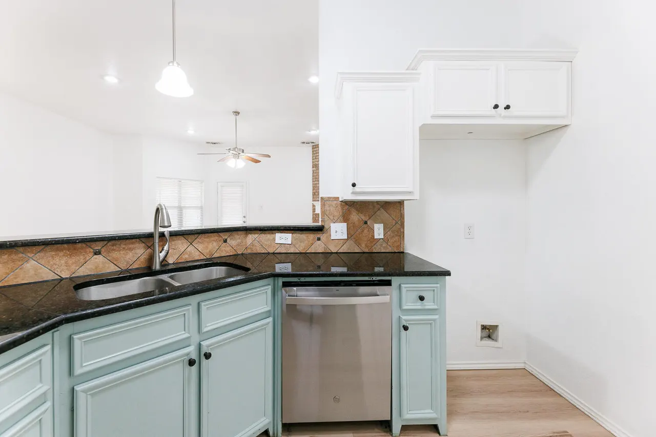 Photo 17 — 6906 37th Street, Lubbock, TX 79407