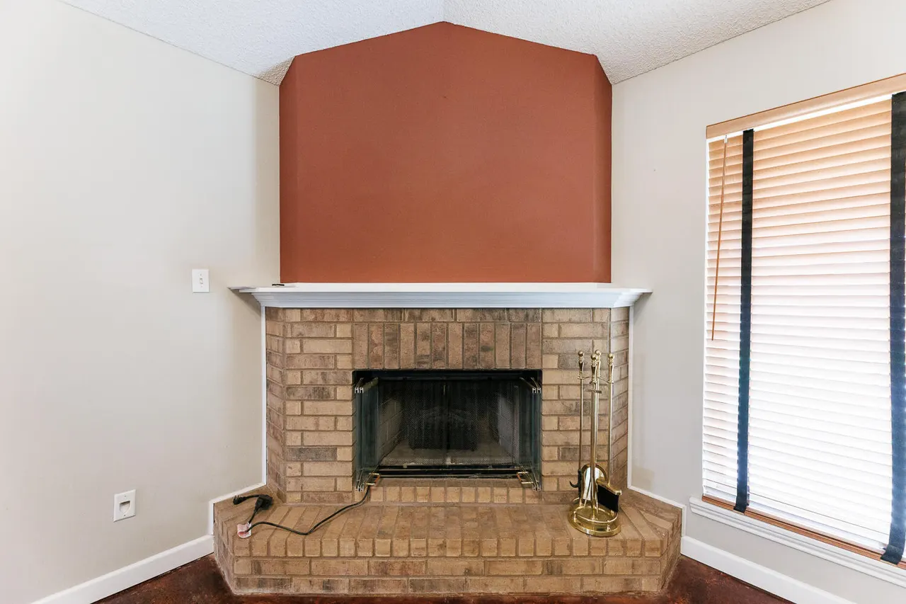 Photo 7 — 6301 33rd Street, Lubbock, TX 79407
