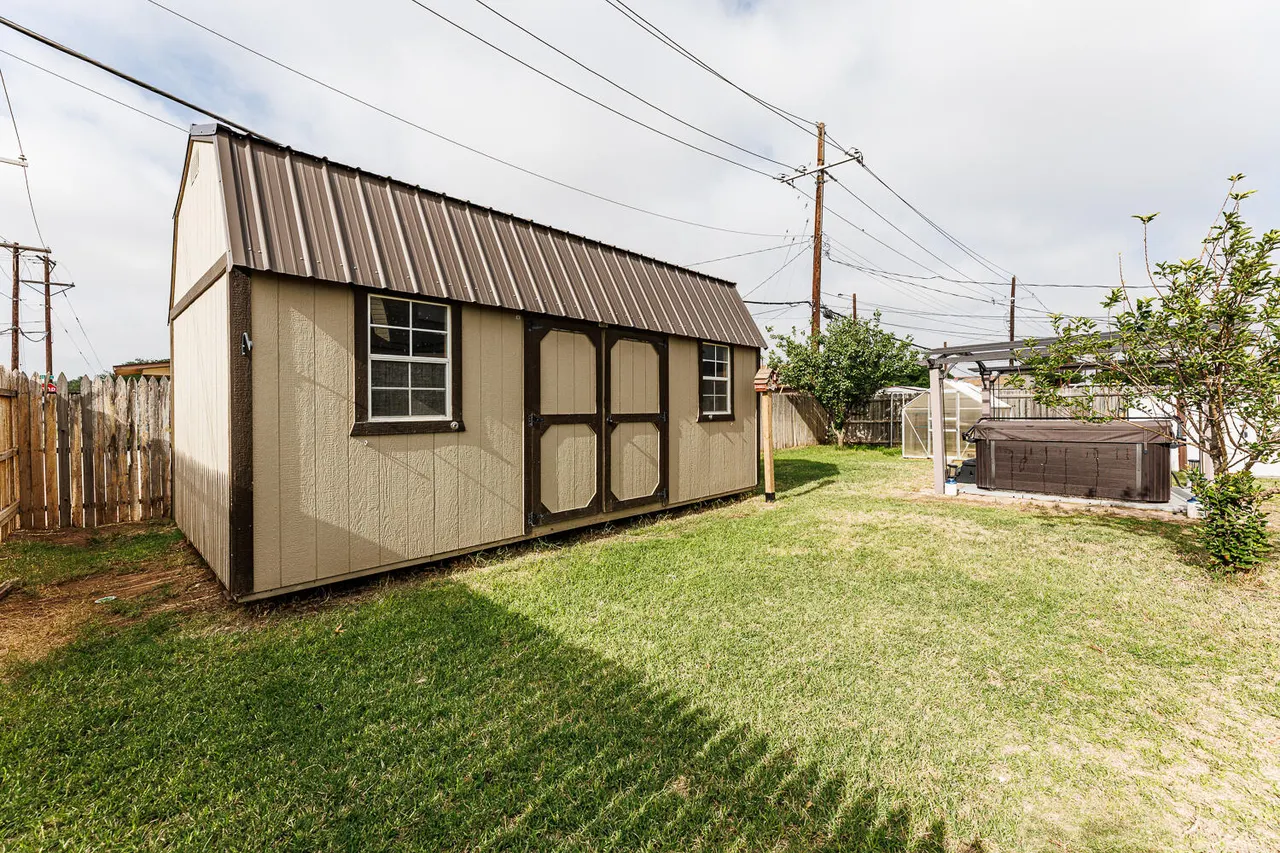 Photo 39 — 6301 33rd Street, Lubbock, TX 79407