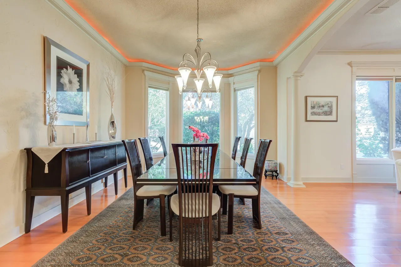 Photo 25 — 1914 Aberdeen Avenue, Lubbock, TX 79407