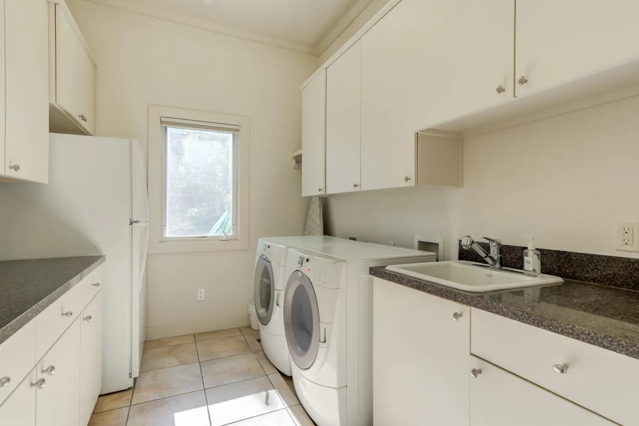 Photo 52 — 1914 Aberdeen Avenue, Lubbock, TX 79407