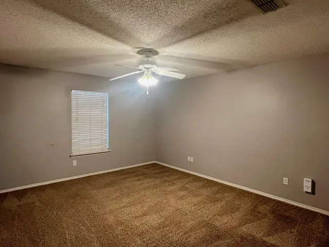 Photo 7 — 6536 86th Street, Lubbock, TX 79424