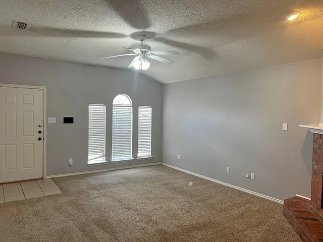 Photo 5 — 6536 86th Street, Lubbock, TX 79424