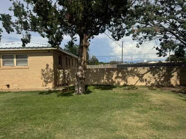 Photo 3 — 1208 Main Avenue, Ralls, TX 79357