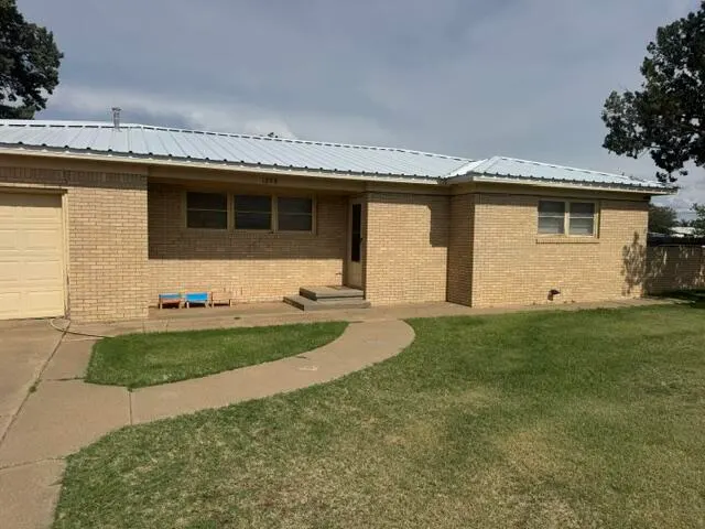 Front exterior — 1208 Main Avenue, Ralls, TX 79357
