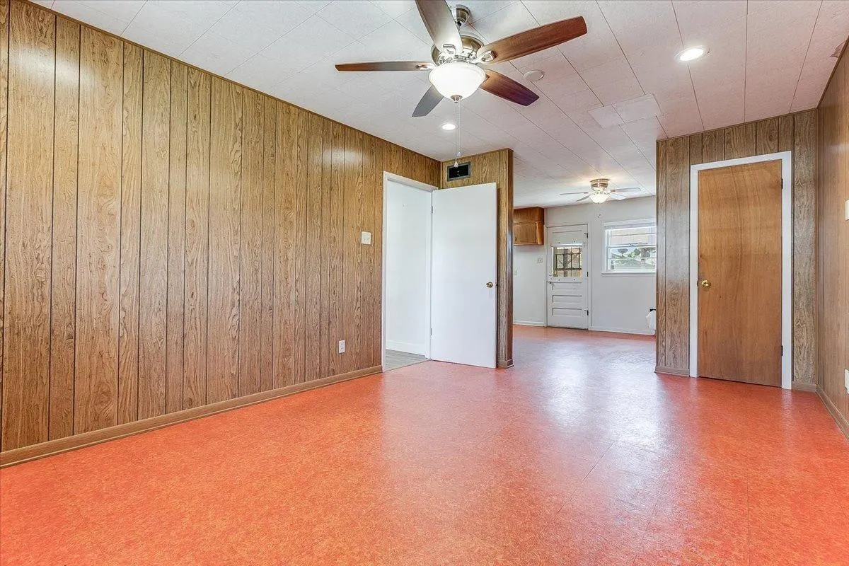 Photo 16 — 2801 62nd Street, Lubbock, TX 79413