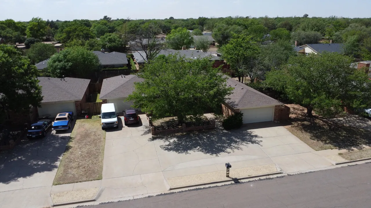 Front exterior — 7914 Aberdeen Avenue, Lubbock, TX 79424