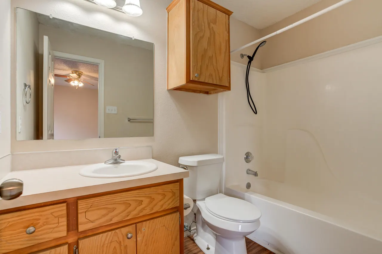 Photo 16 — 805 Grover Avenue, Lubbock, TX 79416
