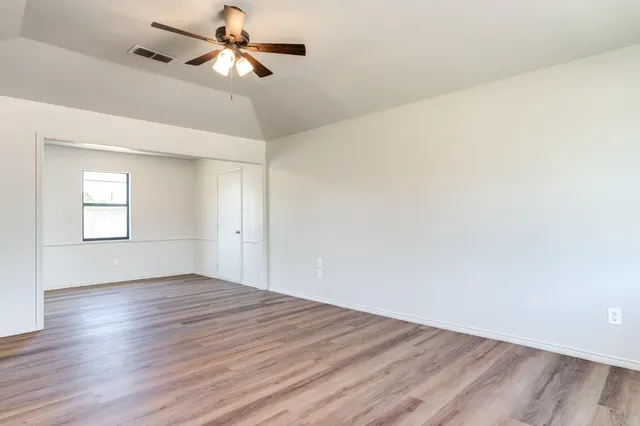 Photo 4 — 4421 Kemper Street, Lubbock, TX 79416