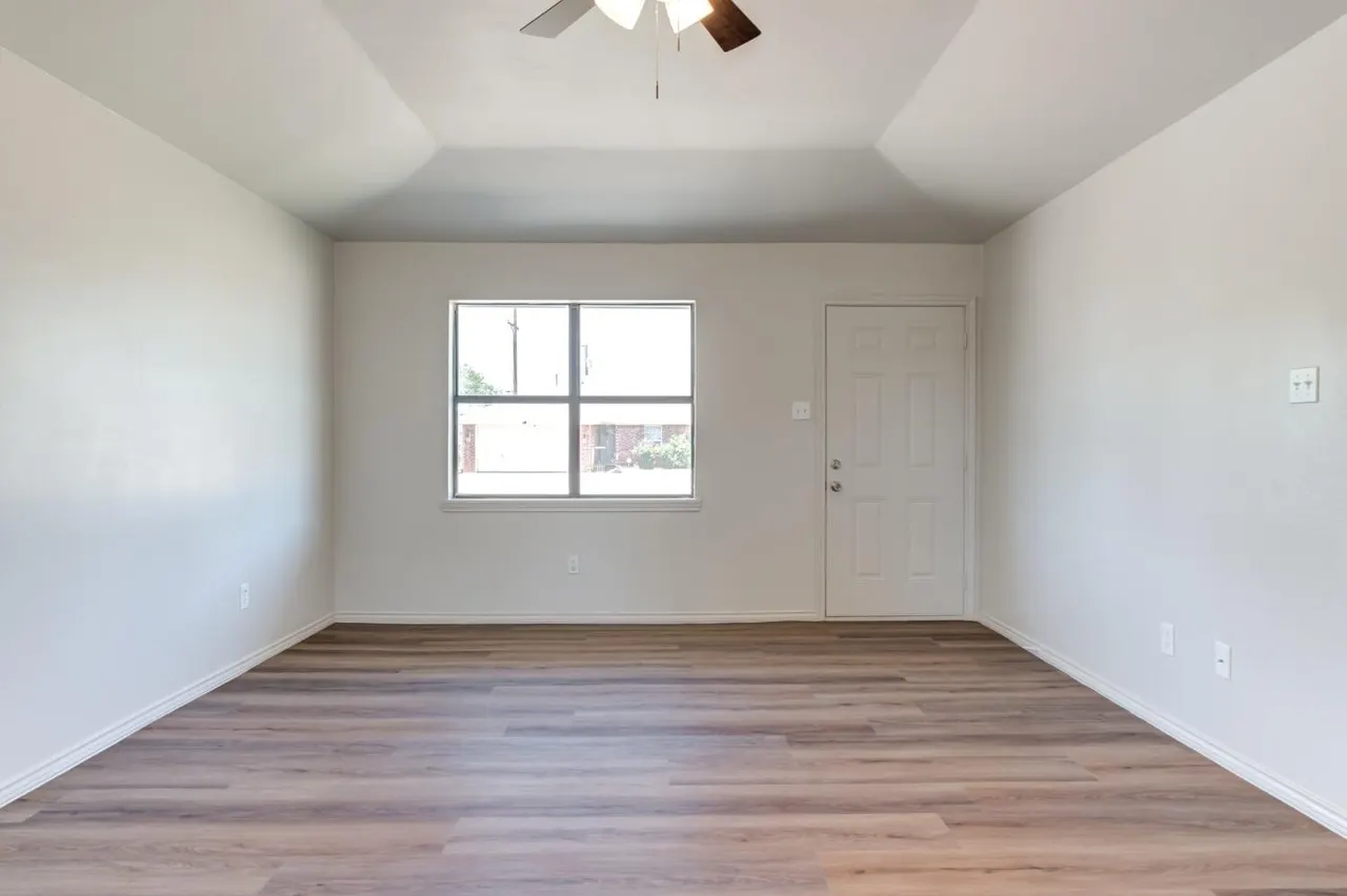 Photo 8 — 4421 Kemper Street, Lubbock, TX 79416