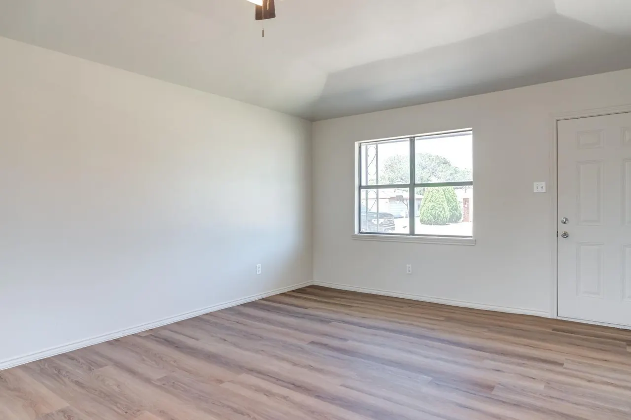Photo 9 — 4421 Kemper Street, Lubbock, TX 79416