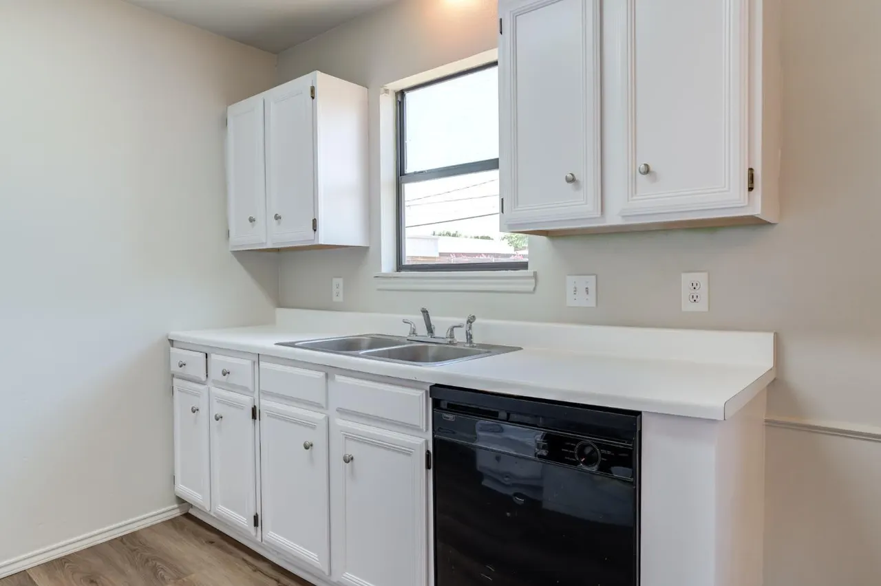 Photo 14 — 4421 Kemper Street, Lubbock, TX 79416