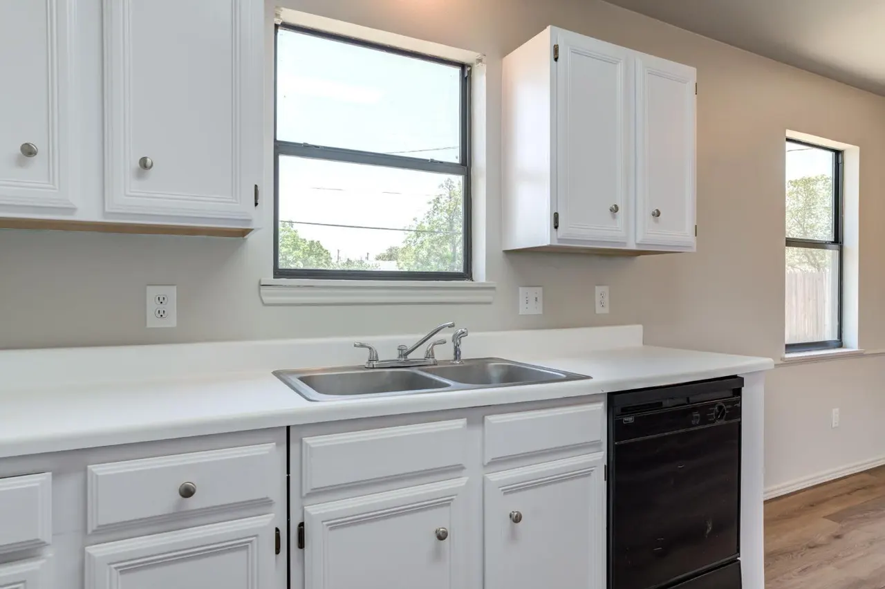 Photo 15 — 4421 Kemper Street, Lubbock, TX 79416