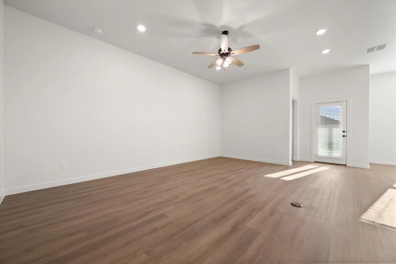 Photo 7 — 12004 Justice Avenue, Lubbock, TX 79424