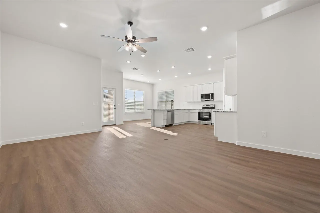 Photo 5 — 12004 Justice Avenue, Lubbock, TX 79424