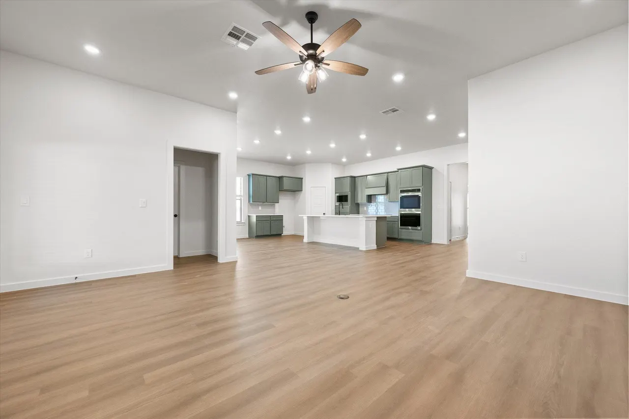 Photo 7 — 12009 Justice Avenue, Lubbock, TX 79424