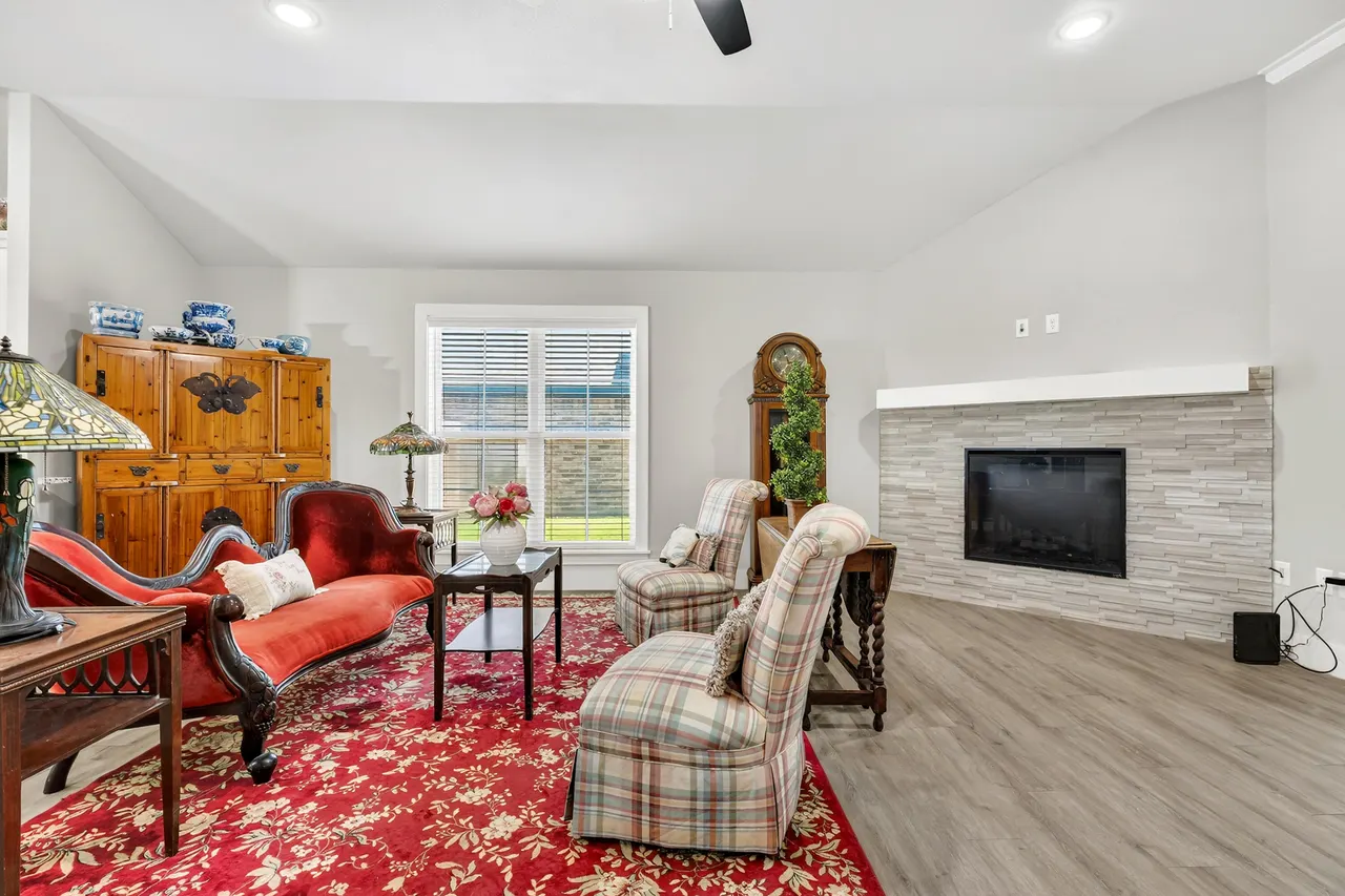 Photo 6 — 412 Cowboy Lane, Wolfforth, TX 79382