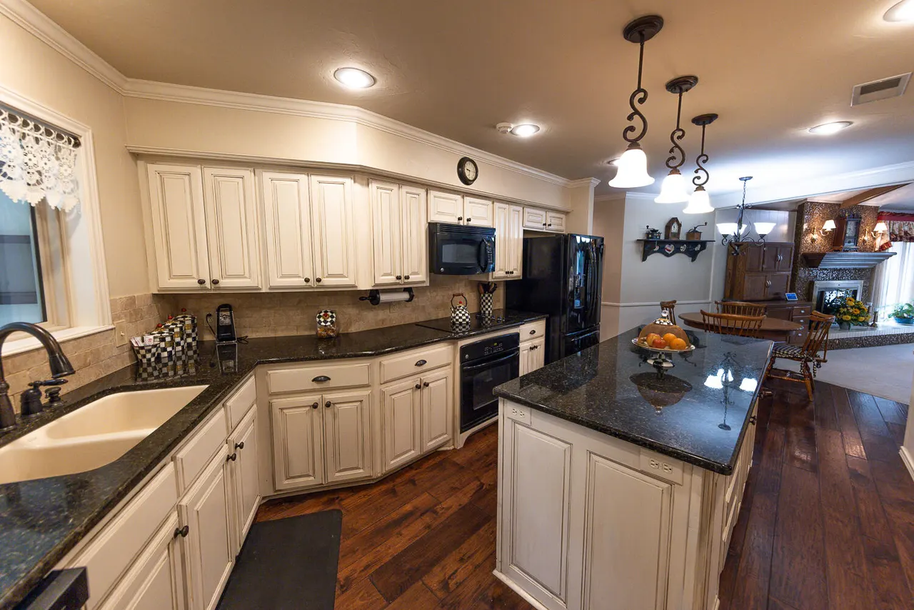 Photo 9 — 5212 27th Street, Lubbock, TX 79407