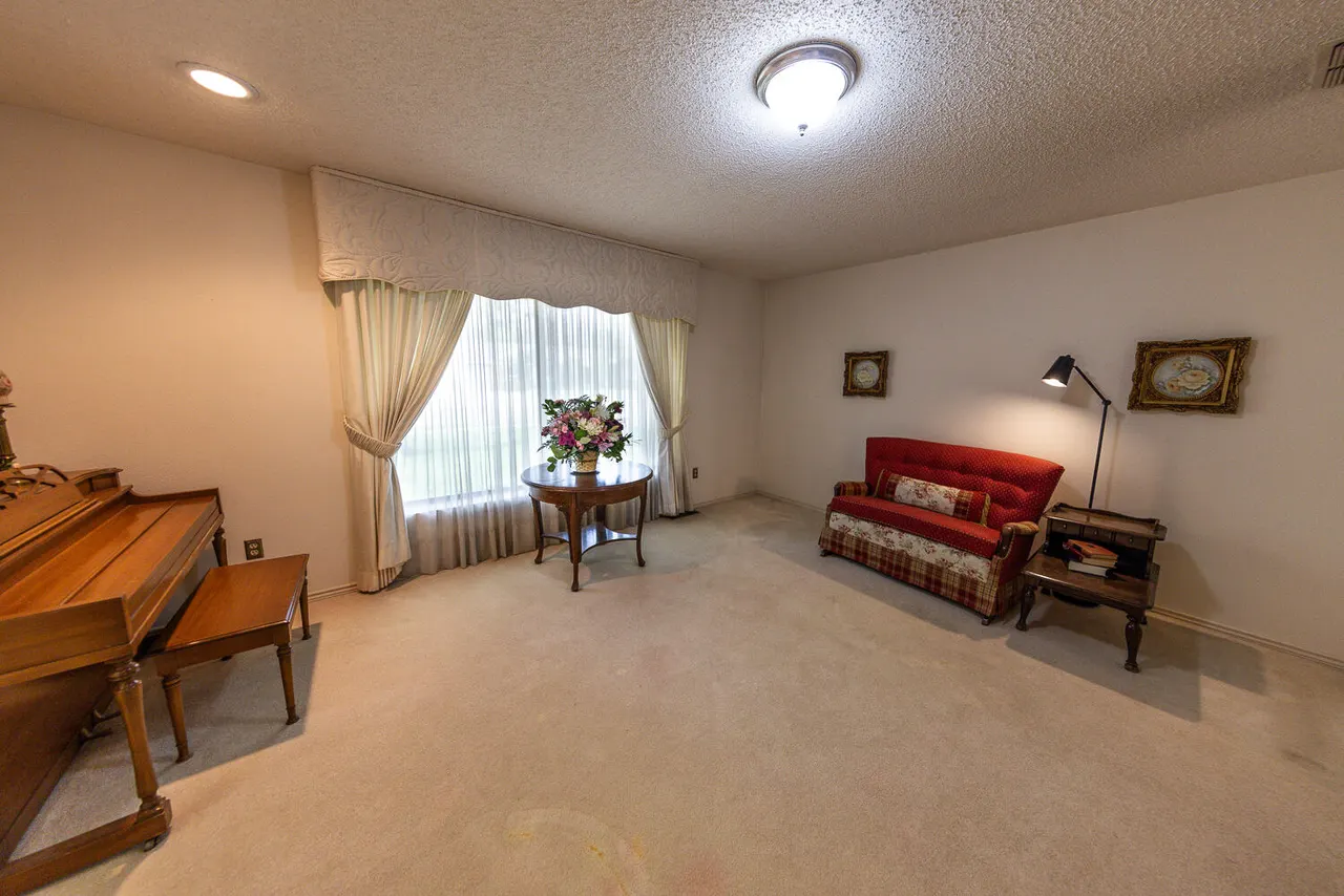 Photo 13 — 5212 27th Street, Lubbock, TX 79407