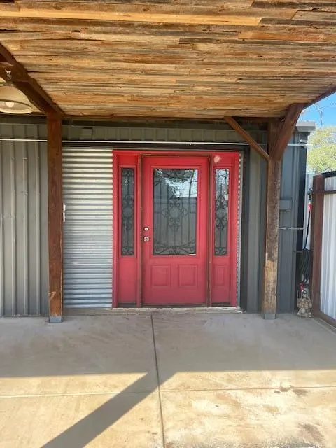 Front exterior — 3920 Avenue U, Lubbock, TX 79412