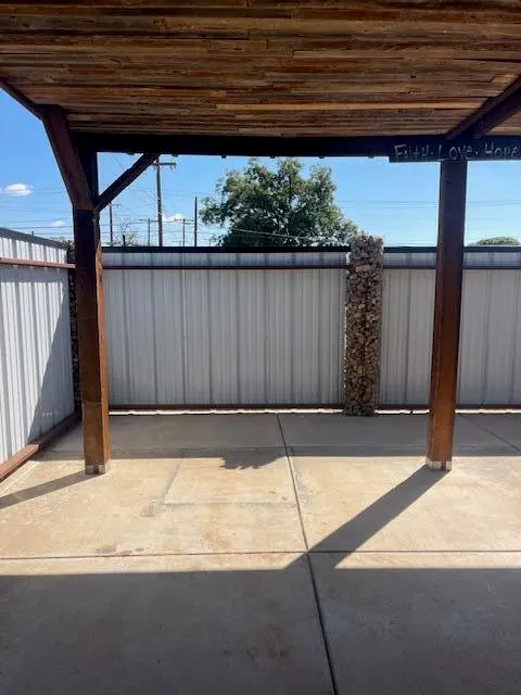 Photo 4 — 3920 Avenue U, Lubbock, TX 79412