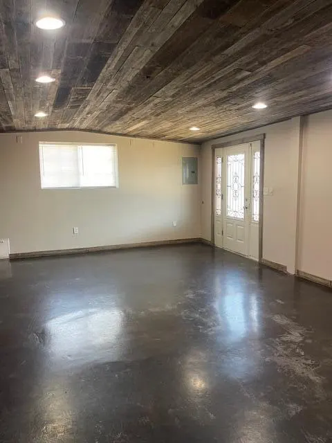 Photo 8 — 3920 Avenue U, Lubbock, TX 79412