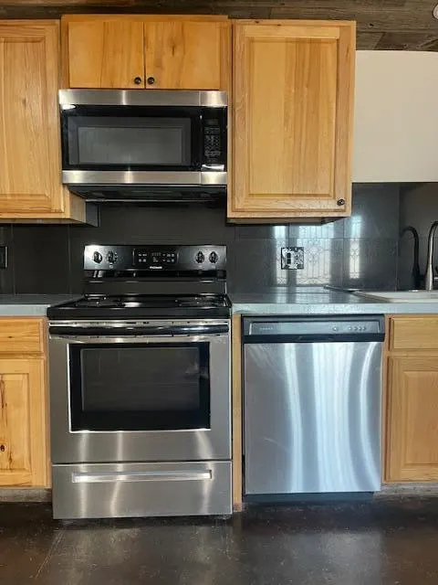 Photo 13 — 3920 Avenue U, Lubbock, TX 79412