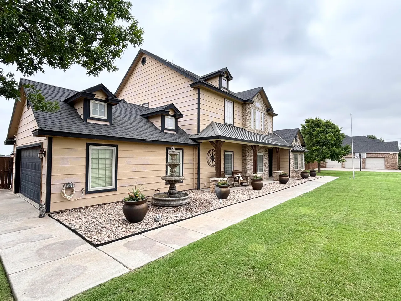 Photo 2 — 201 Avenue N, Abernathy, TX 79311