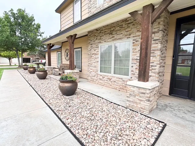 Photo 4 — 201 Avenue N, Abernathy, TX 79311
