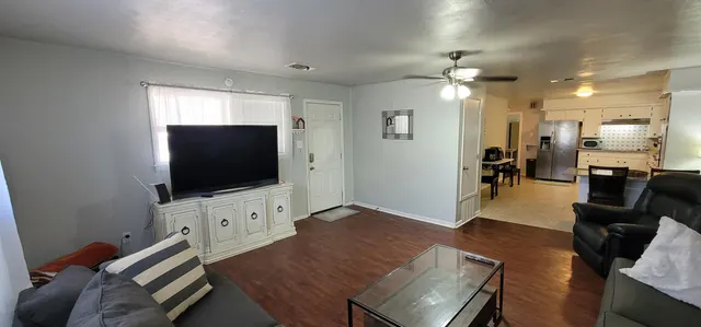 Photo 8 — 2214 40th Street, Lubbock, TX 79412
