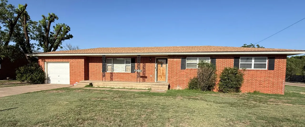 Front exterior — 2018 Main Street, Petersburg, TX 79250