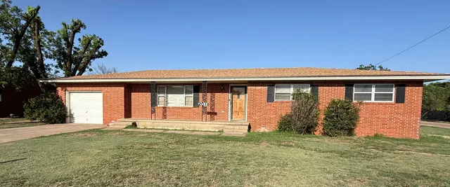Front exterior — 2018 Main Street, Petersburg, TX 79250