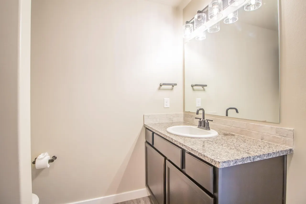 Photo 12 — 3213 Waverly Avenue, Lubbock, TX 79407
