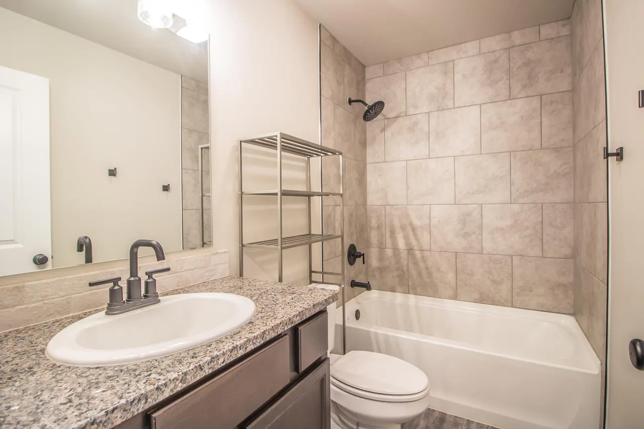 Photo 14 — 3213 Waverly Avenue, Lubbock, TX 79407