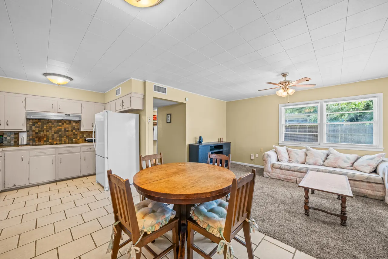 Photo 8 — 3607 31st Street, Lubbock, TX 79410