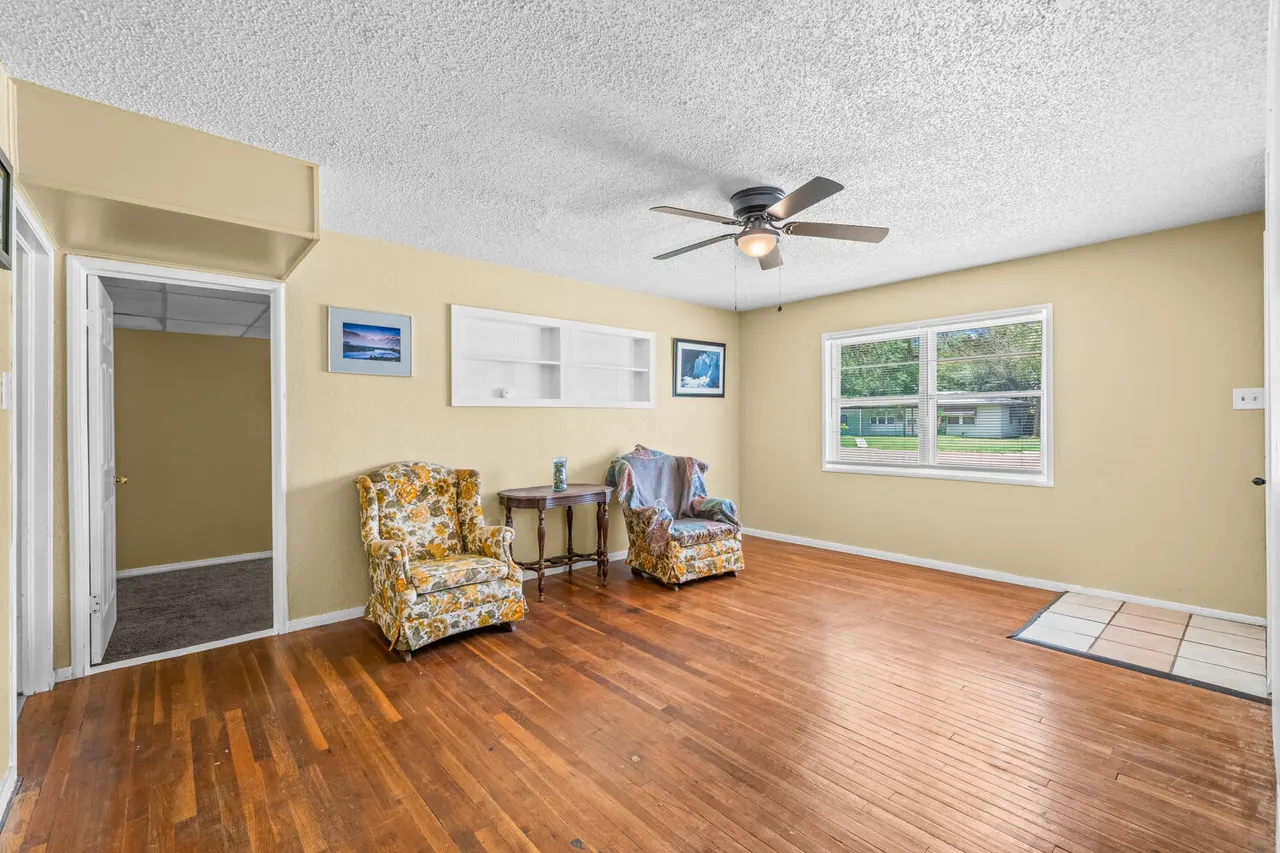 Photo 13 — 3607 31st Street, Lubbock, TX 79410