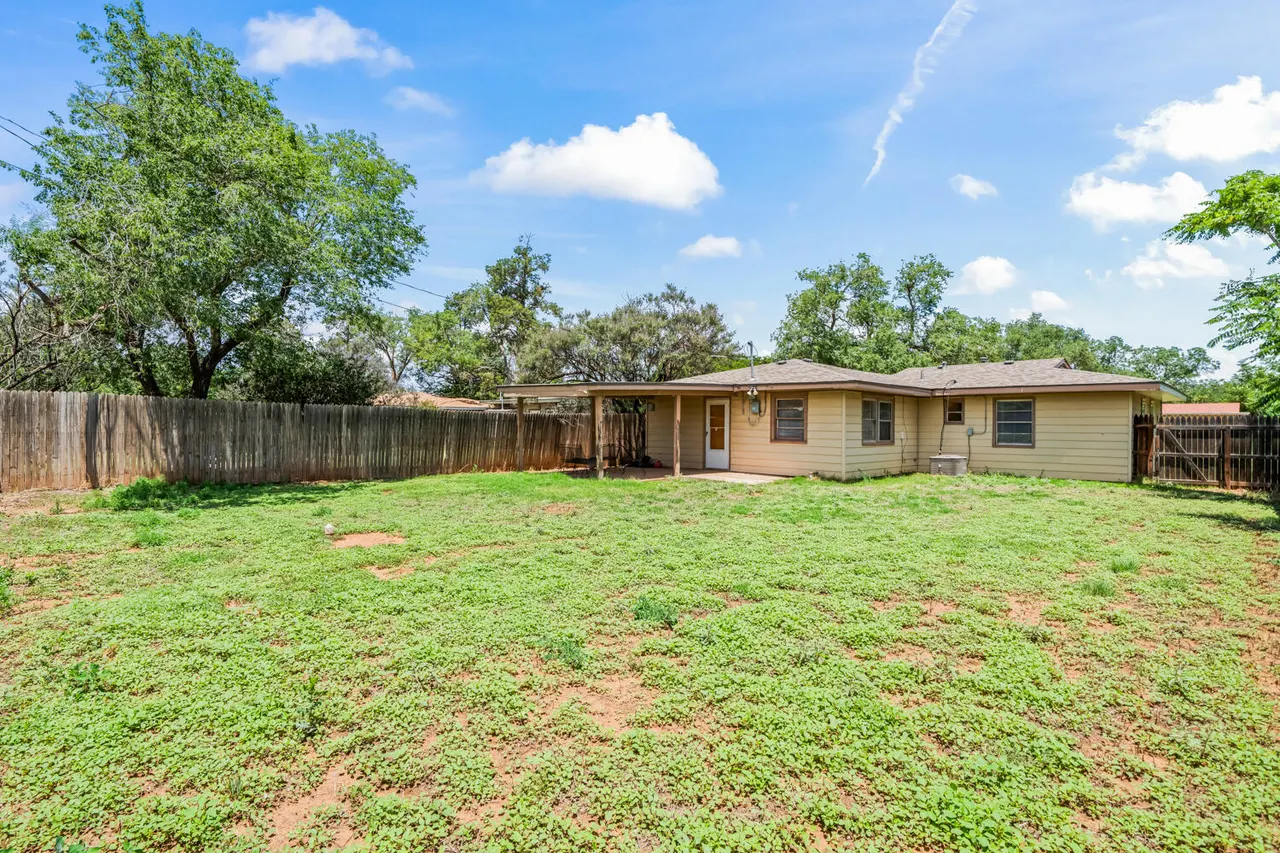 Photo 24 — 3607 31st Street, Lubbock, TX 79410