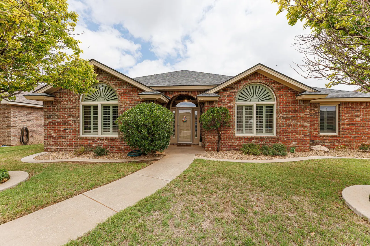 Photo 5 — 6010 103rd Street, Lubbock, TX 79424