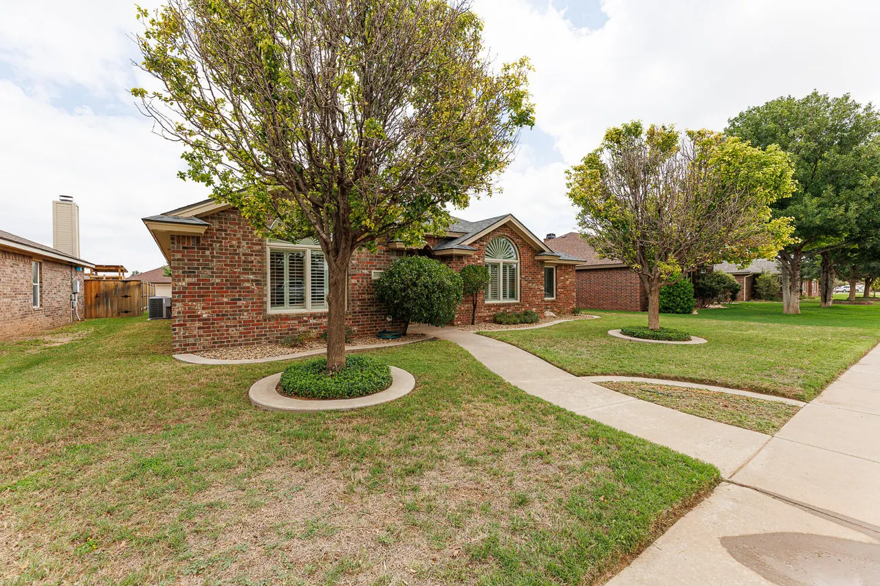 Photo 3 — 6010 103rd Street, Lubbock, TX 79424