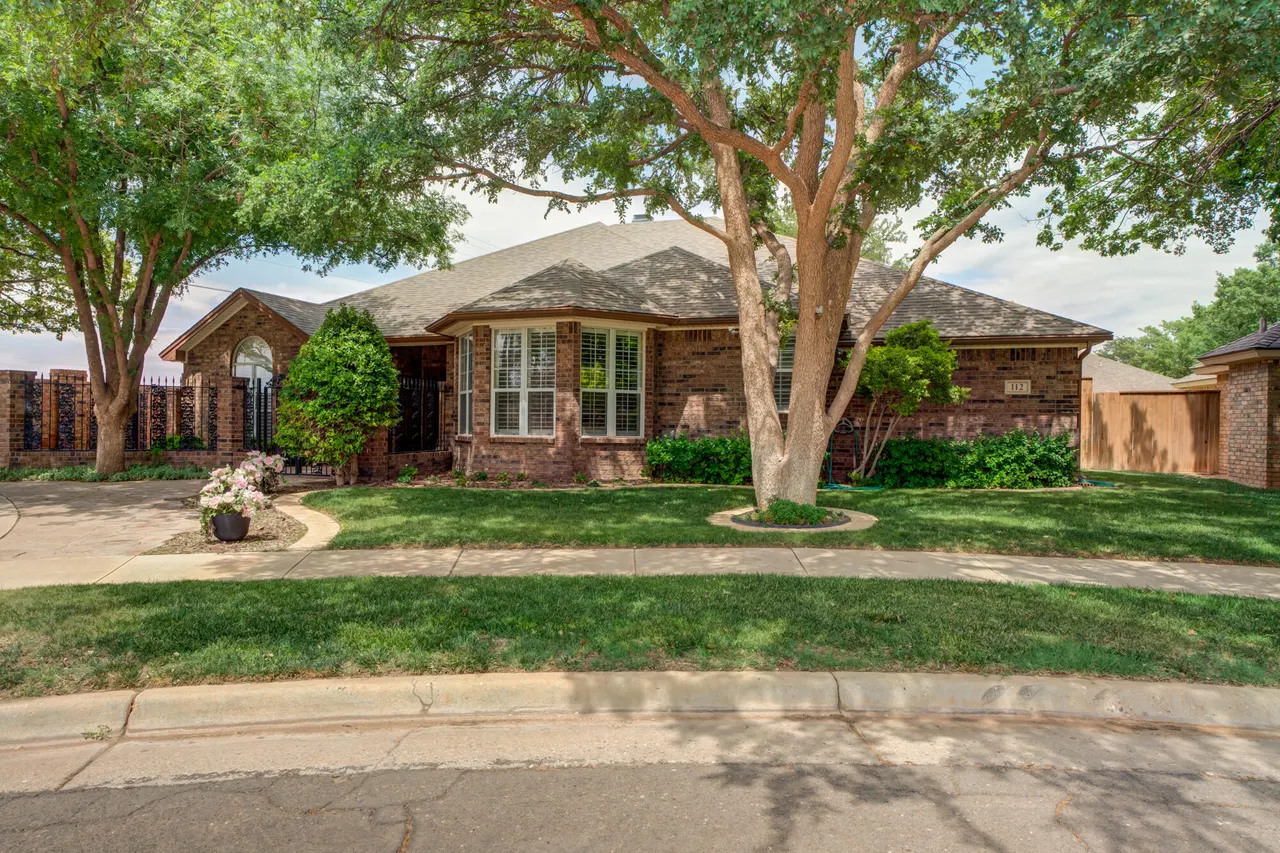 Front exterior — 112 N York Avenue, Lubbock, TX 79416